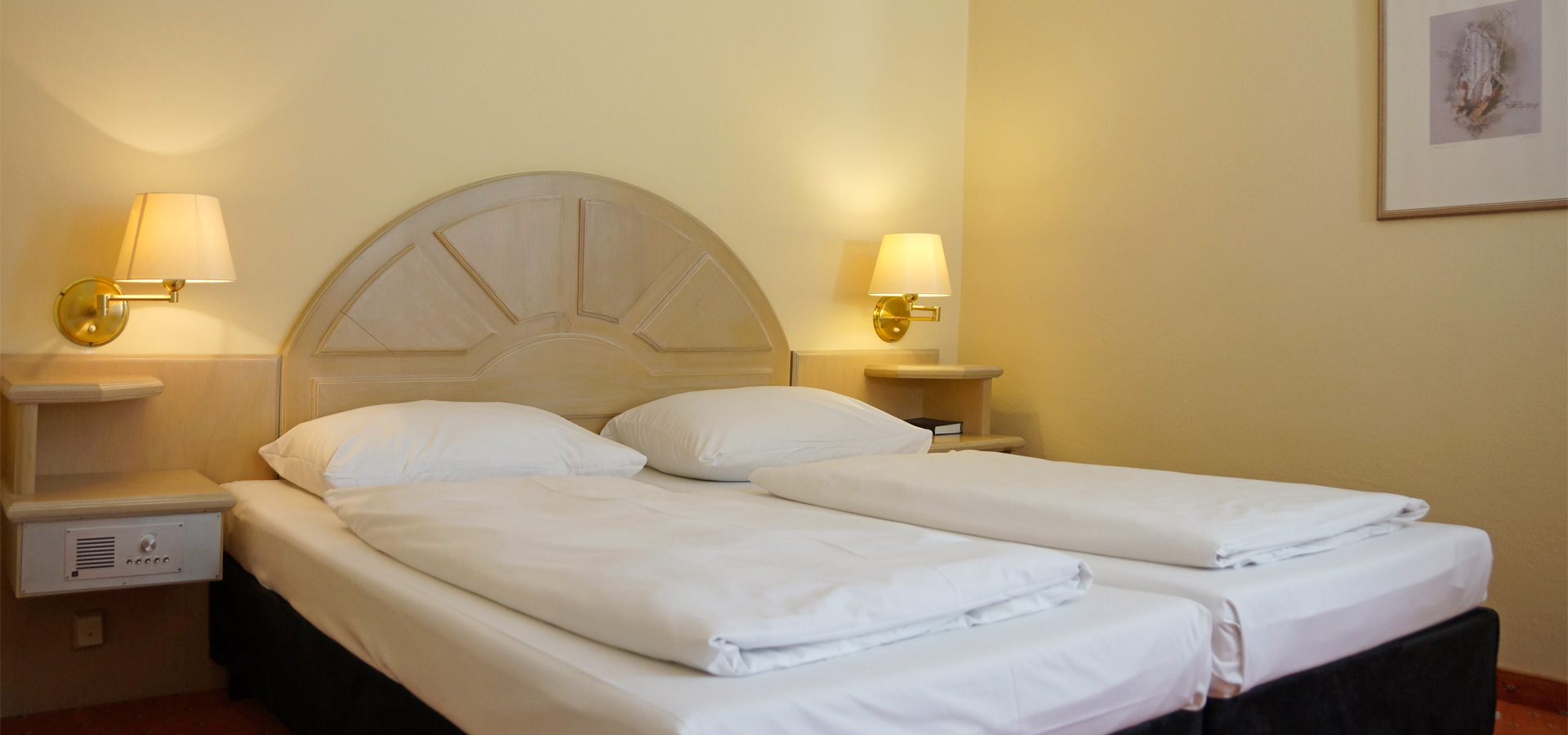 Doppelzimmer mit Doppelbett